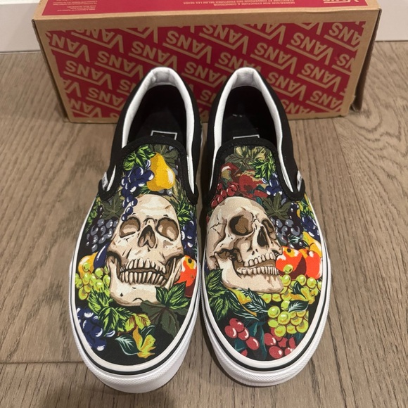 Vans Classic Slip Ons Fruit Skull - Picture 1 of 5